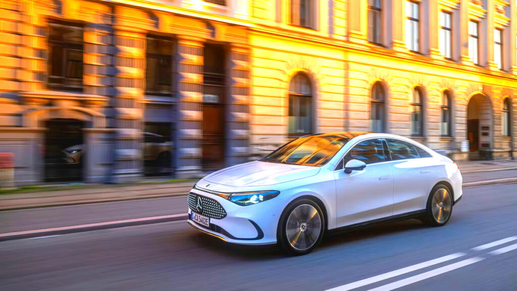 Benz CLA electric vehicle battery