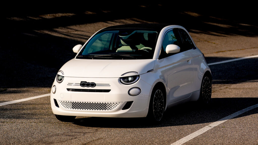 Fiat New 500 Hybrid (2)