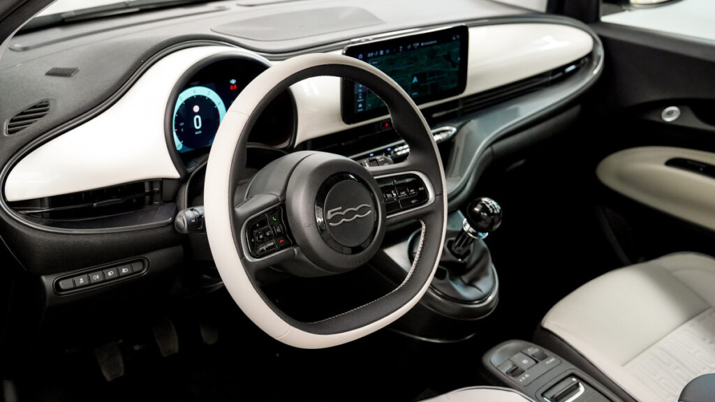 Fiat New 500 Hybrid (5)