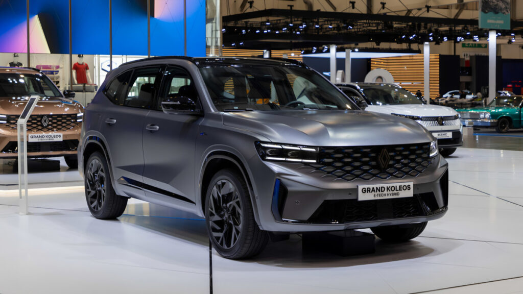 Renault first-half sales results (6)