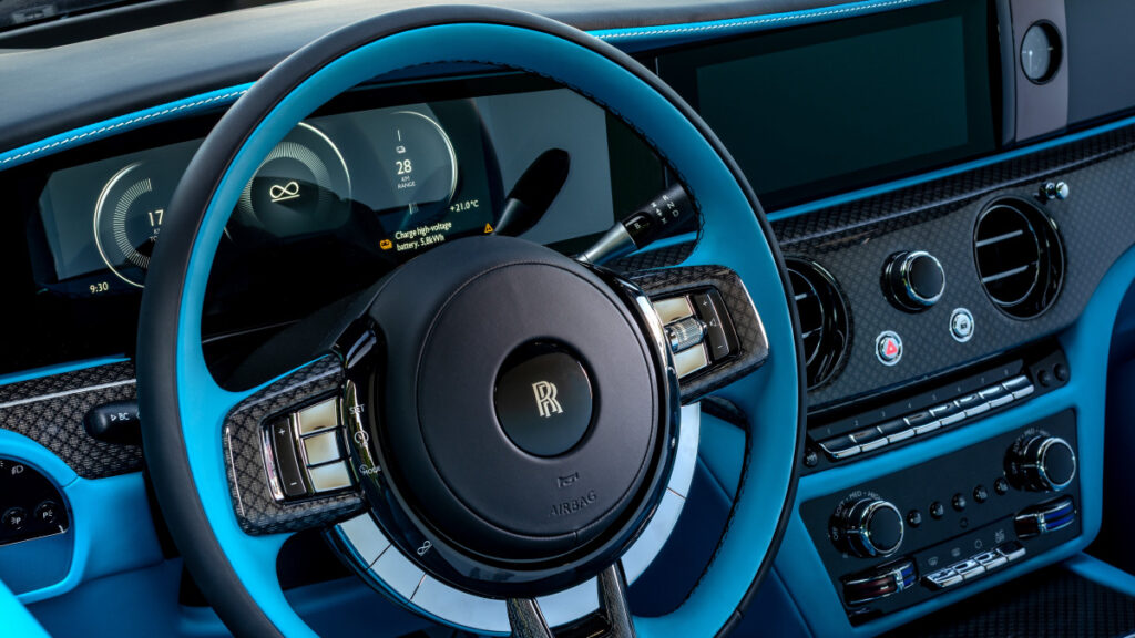 Three Rolls Royce Bespoke (6)