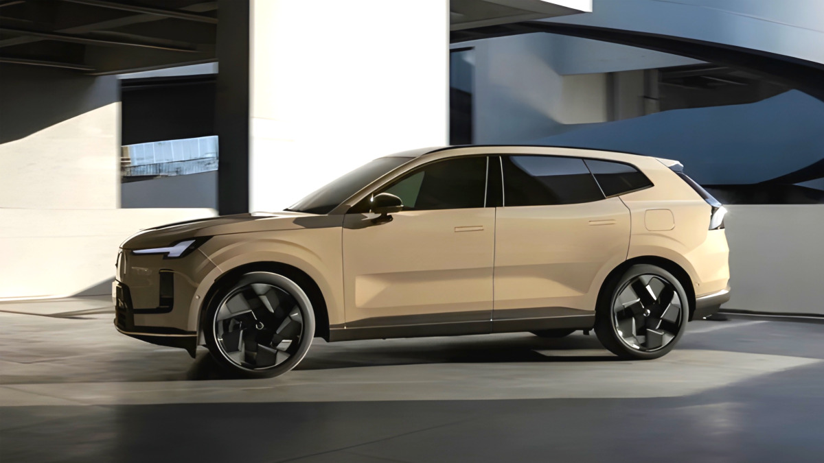 Volvo new XC70 release notice