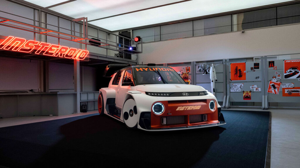 Hyundai Insteroid Exhibition (2)