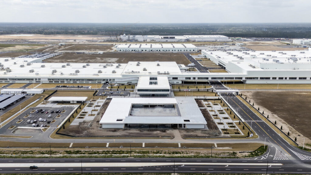 Hyundai Motor Group Invests in US (3)