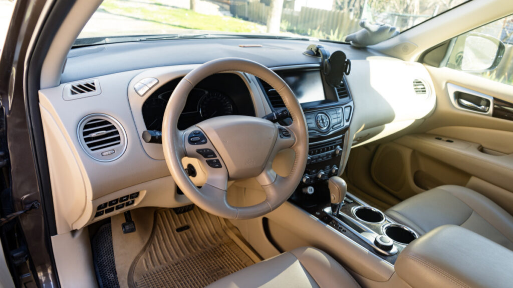 Summer car interior temperature (7)