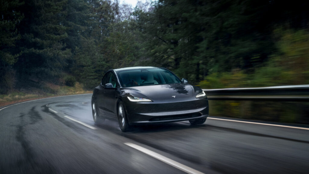 Tesla Model 3 LG Energy Solution (2)