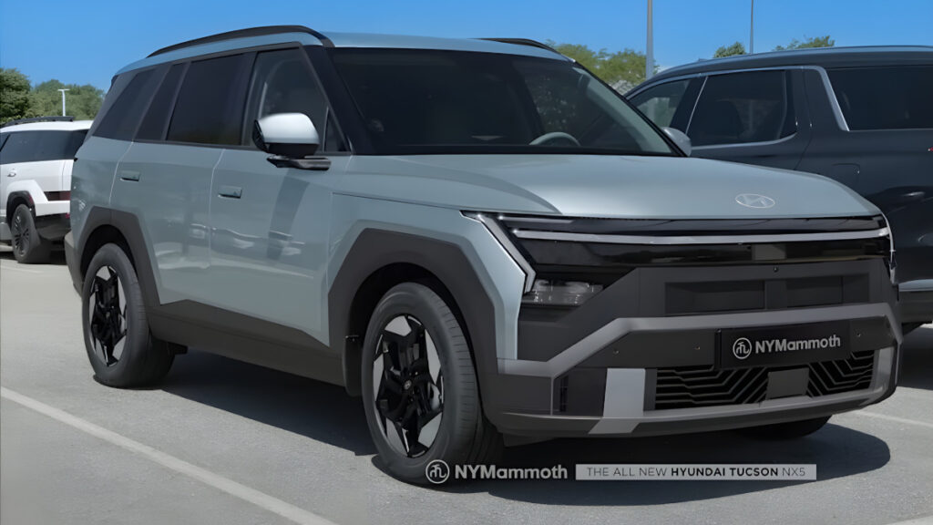 Tucson Full Change New Projection (3)