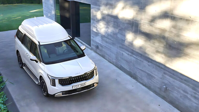 Kia 2026 Carnival High Limousine