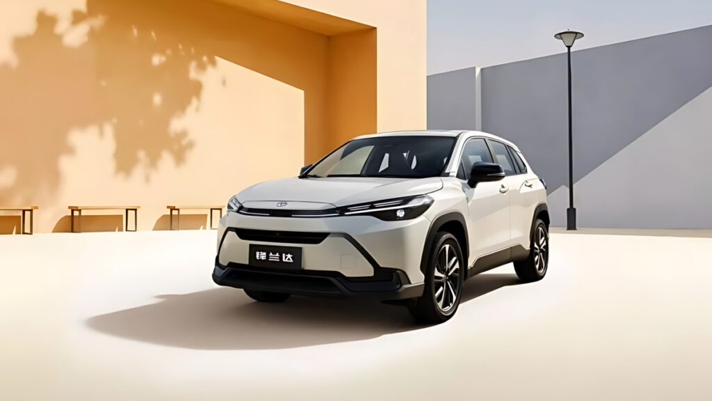 Toyota Frontlander Revealed