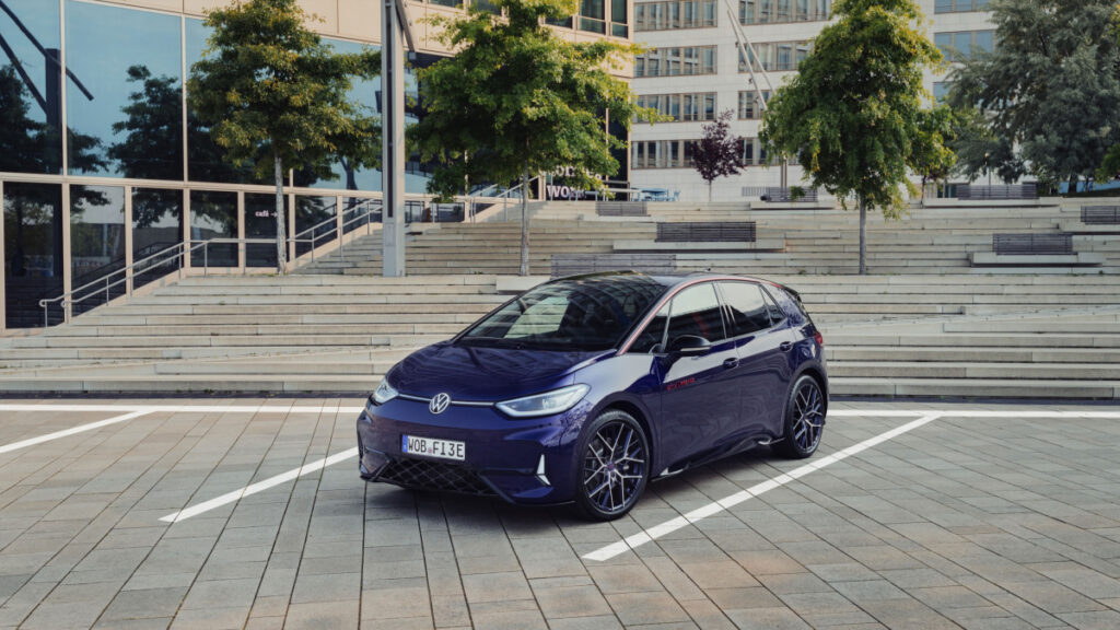 Volkswagen four car line up (5)