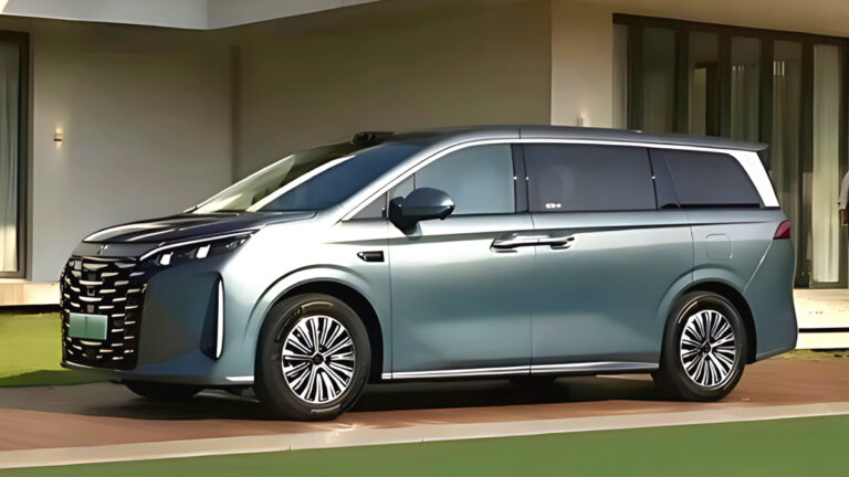 BYD Minivan M9 Launch