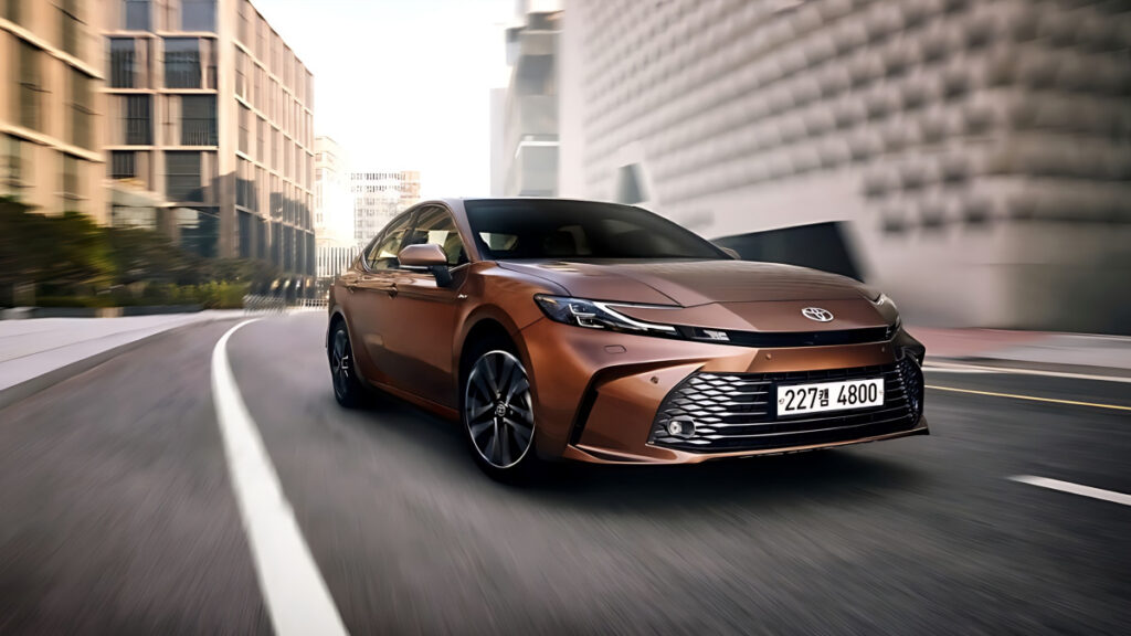 Toyota Camry Hybrid Fuel Economy (2)