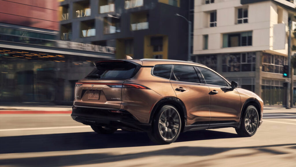 Toyota Crown Signia Launch Preview (6)