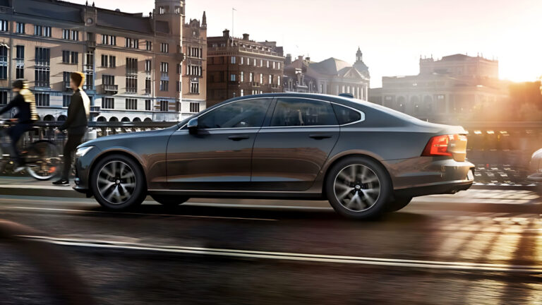 Volvo S90 Used Car Popular