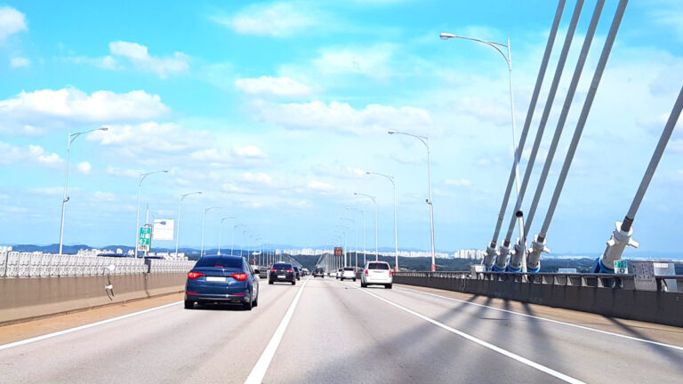 a highway long distance lane