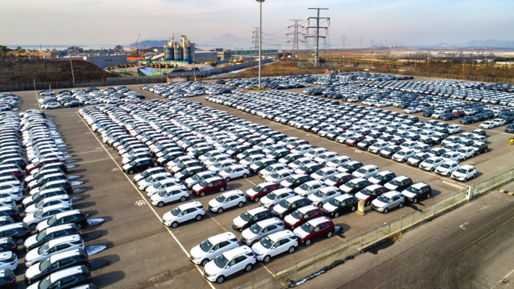 used car demand polarization