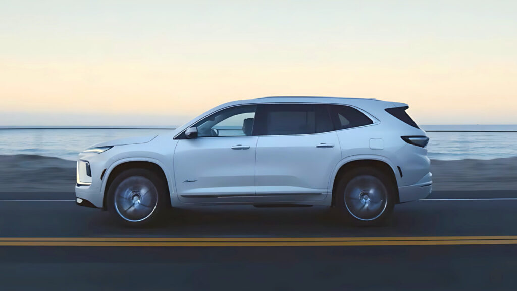 Buick Enclave Export Facility (4)