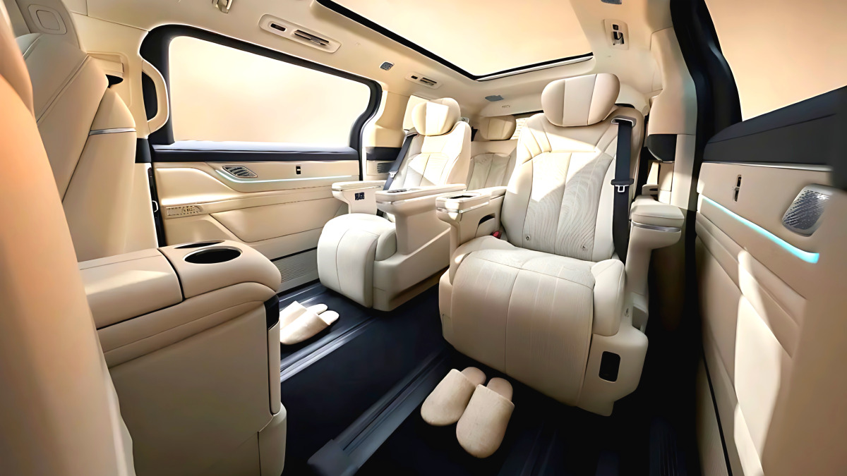 Geely Galaxy V900 Unveiled