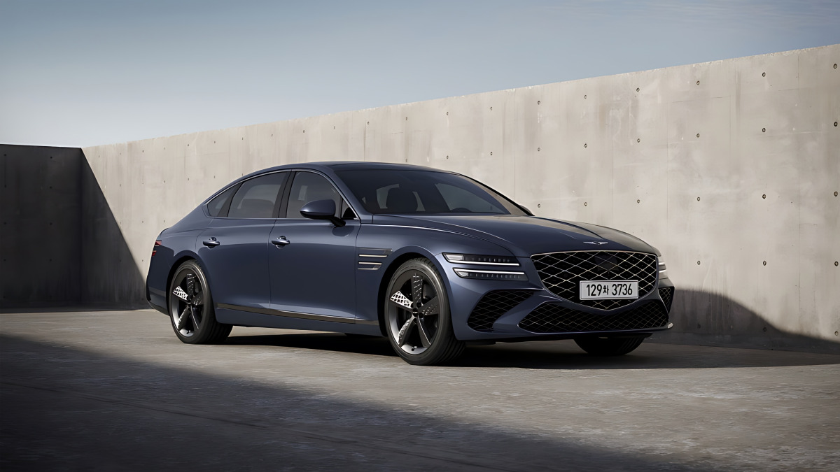 Genesis G80 G80 Black Launched