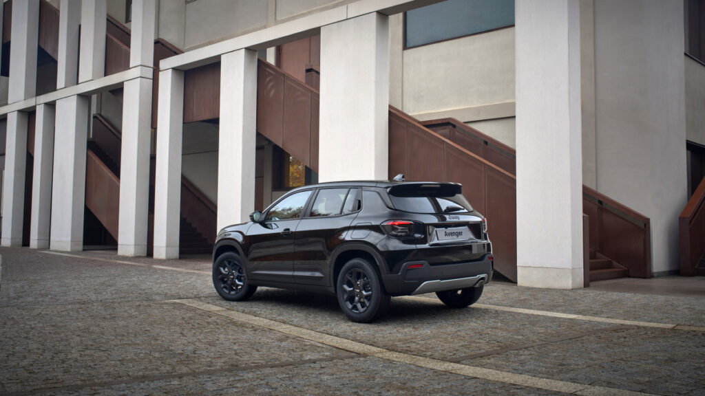 Jeep Avenger Black Edition Revealed (6)