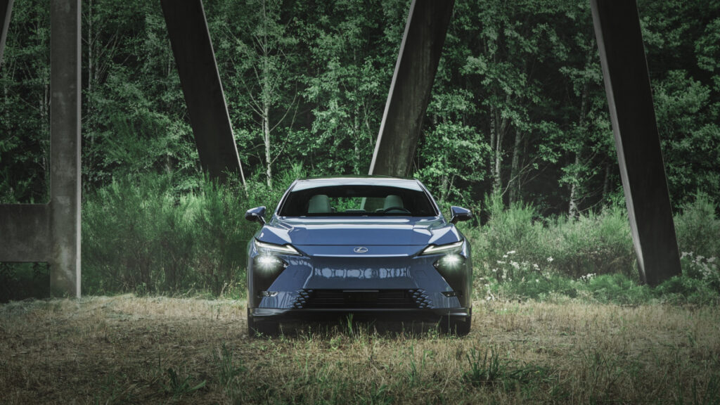 Lexus New ES 350e Unveils (4)