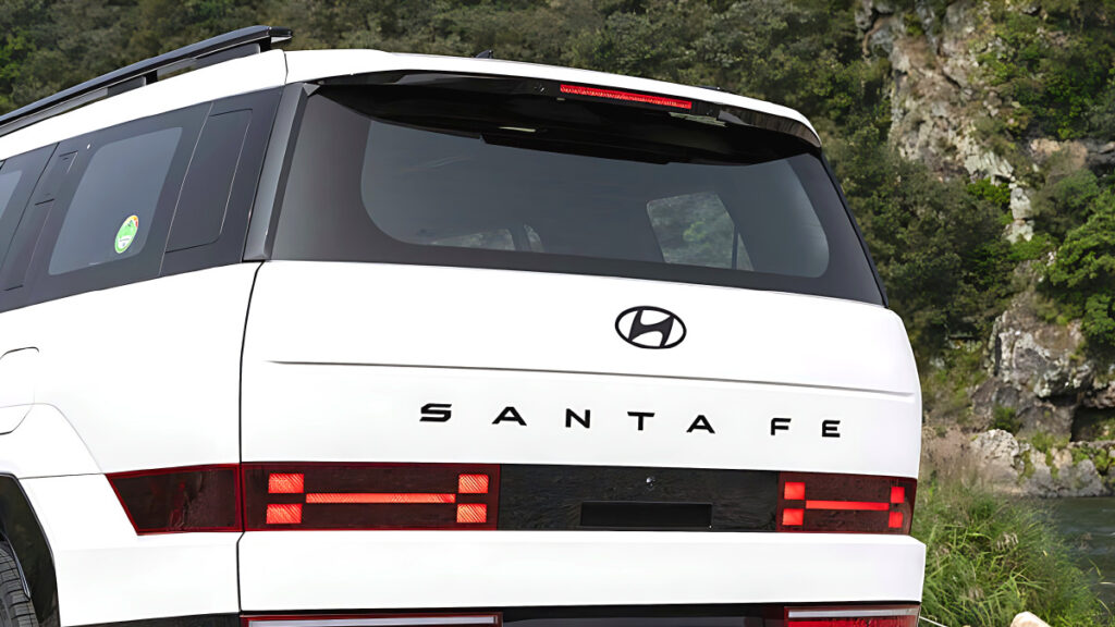 Santa Fe Sorento Sales Gap (2)