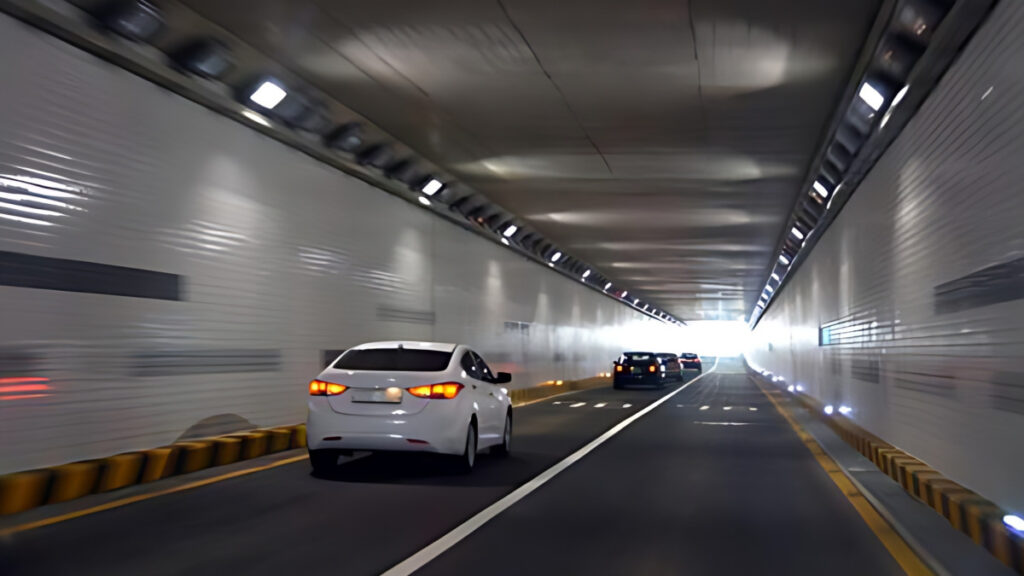 Vehicle air conditioning system (5)