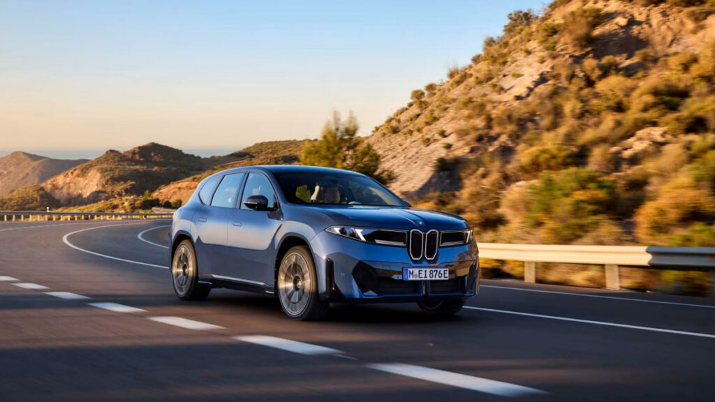 a competition for imported SUV (3)