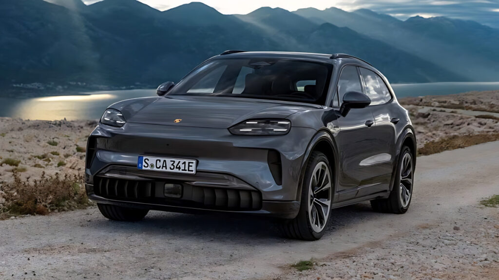 a competition for imported SUV (4)