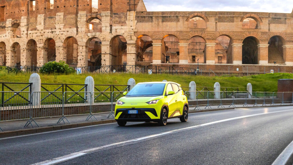 byd-global-sales-rank-6th-overtakes-ford-2025 (2)