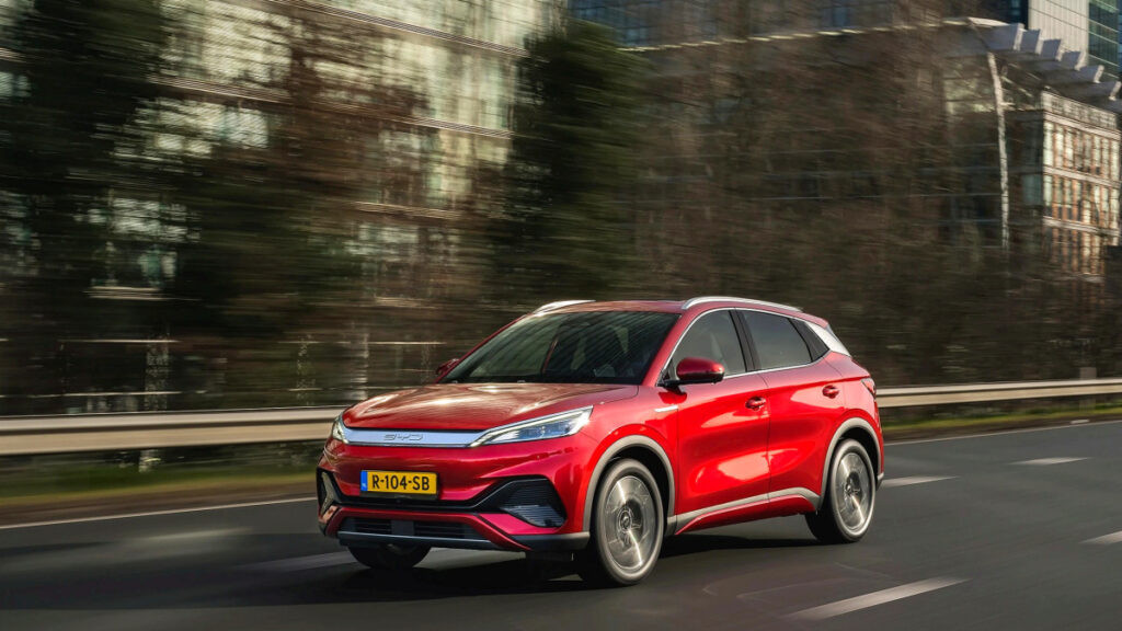 chinese-ev-surge-byd-1347-units-geely-xpeng-entry (5)