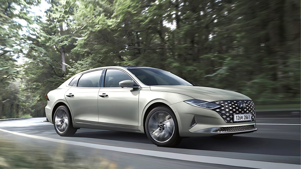 grandeur-ig-hybrid-used-car-market-2200-monthly-sales (3)