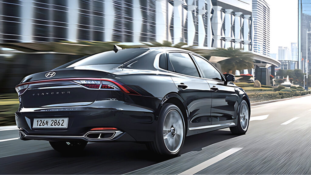 grandeur-ig-hybrid-used-car-market-2200-monthly-sales (6)