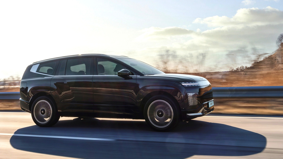 ioniq-9-2026-car-of-the-year-double-crown (1)