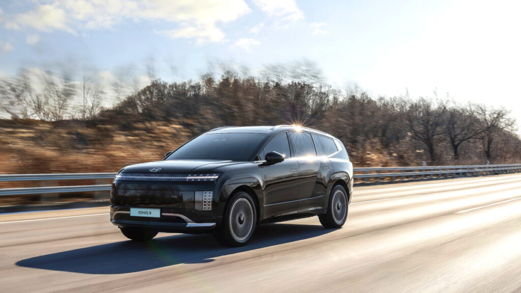 ioniq-9-2026-car-of-the-year-double-crown (2)