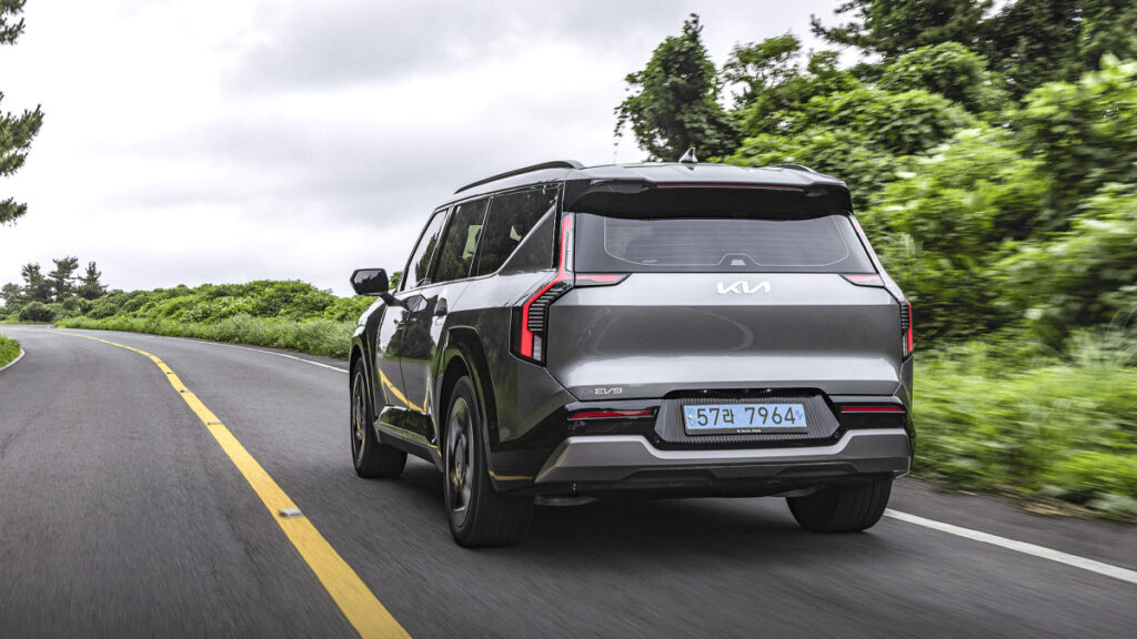 kia-ev9-owner-rating-9-1-domestic-sales-struggle (5)