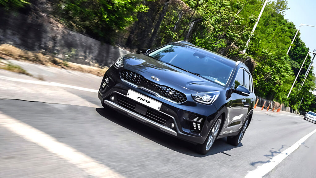 kia-niro-hybrid-used-car-market-dominance-fuel-efficiency (3)