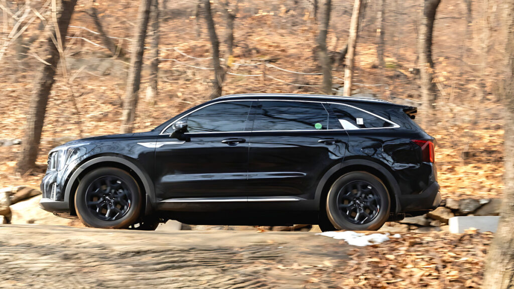 kia-sorento-hybrid-300k-sales-milestone (3)