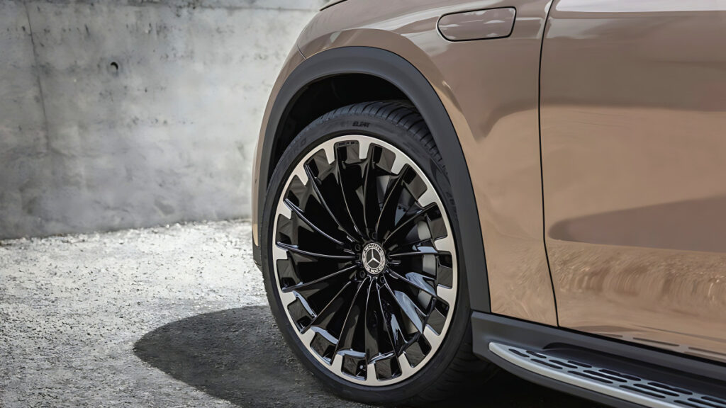 mercedes-benz-eqe-350-plus-suv-launch-106-million-won (3)