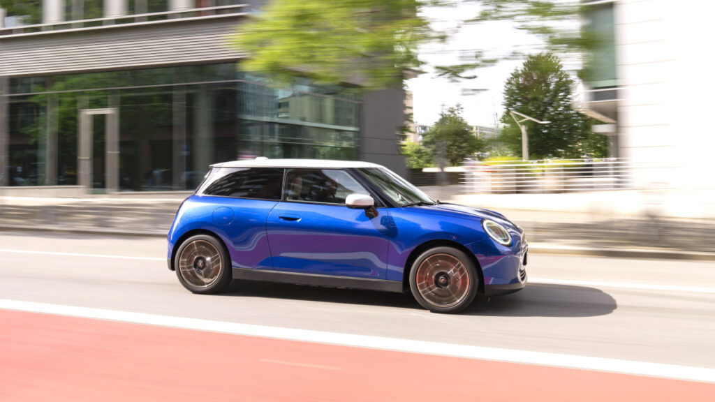 mini-cooper-electric-euro-ncap-5-star-safety-rating (1)