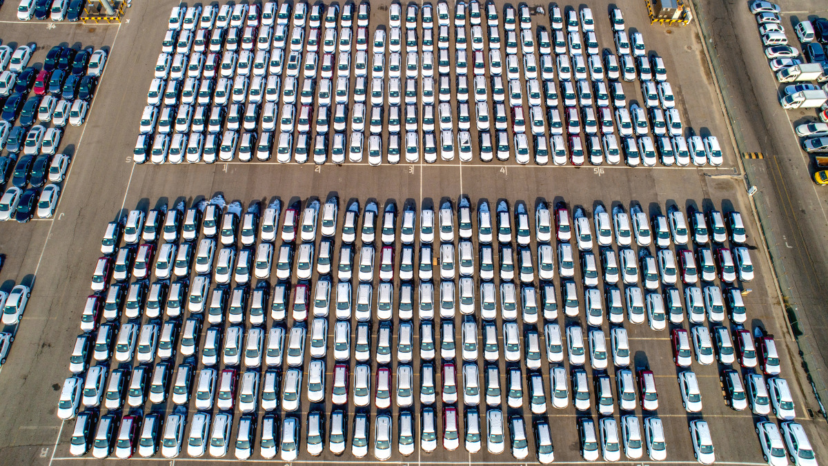 mz-generation-tesla-byd-import-ice-cars-collapse (1)