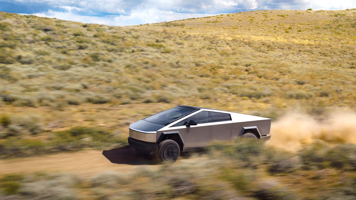 tesla-cybertruck-price-cut-sales-crisis (1)