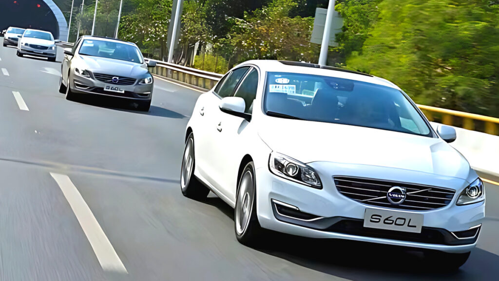 volvo-s60l-door-latch-recall-2758-units (3)