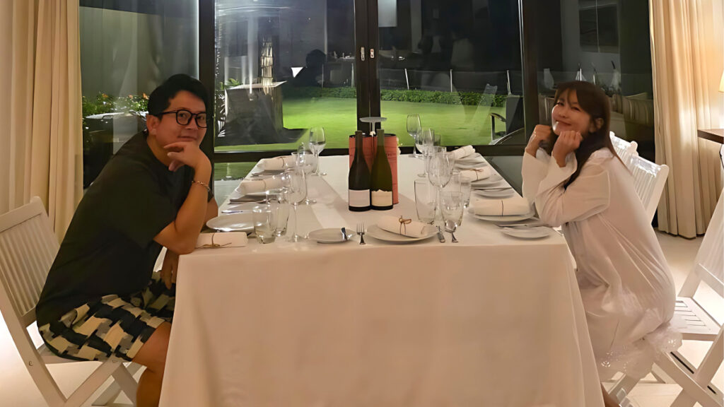 Kim Ji Min bought a face from the bathroom sink (4)