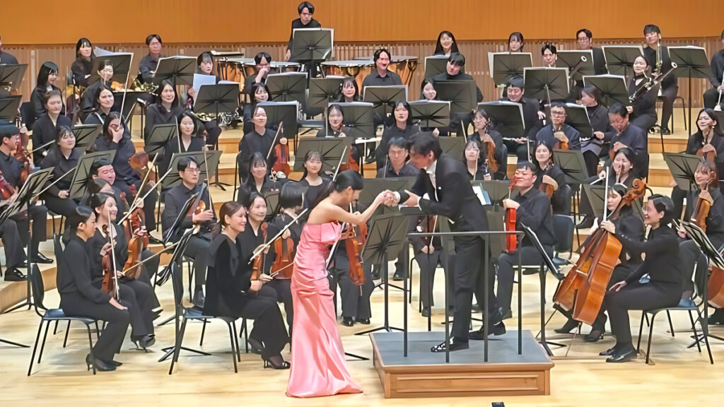 Seohyun Violin Concert of Girls Generation (4)