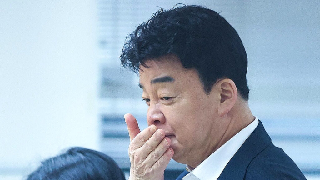 The born Korea Jongwon Baek CEO Controversy (3)