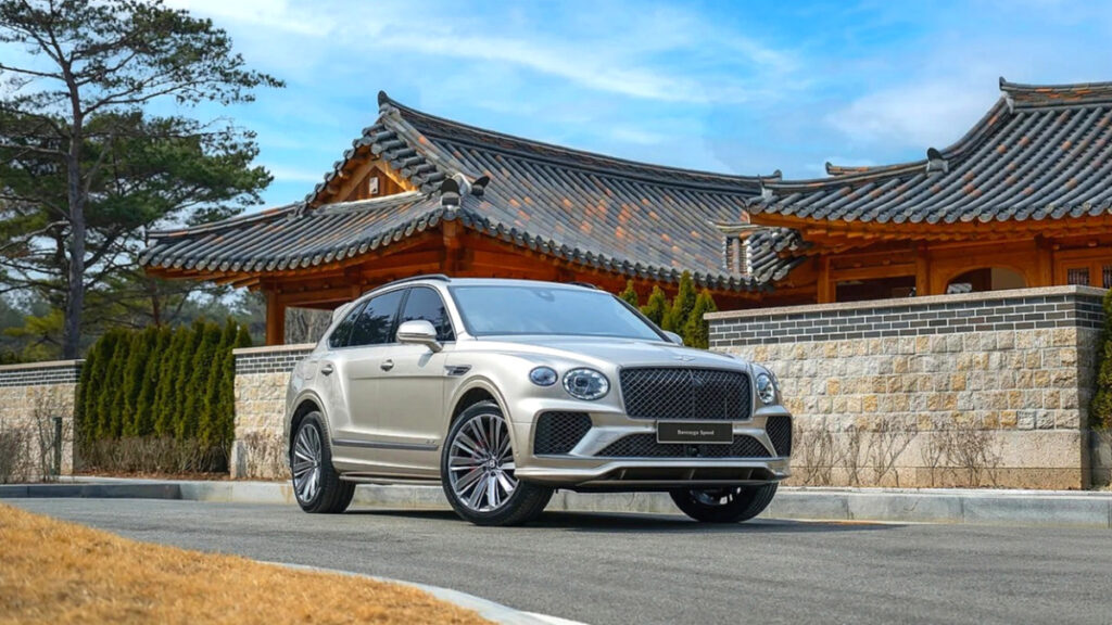 bentley-bentayga-speed-korea-launch-drift-v8 (3)
