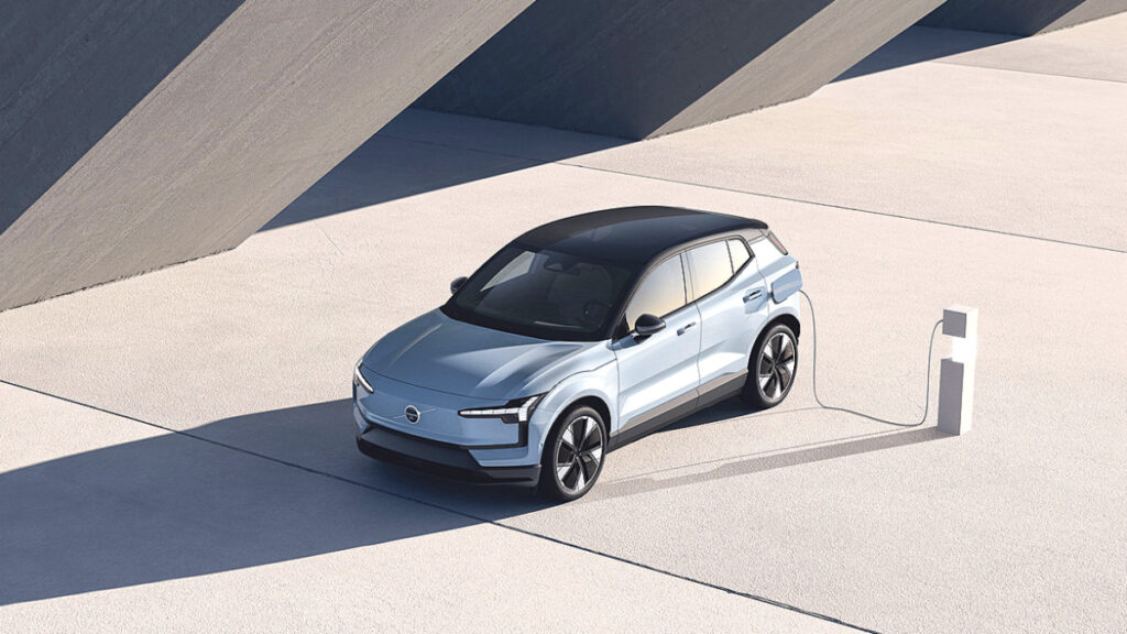 electric-vehicle-sales-surge-170-percent-high-oil-prices (2)