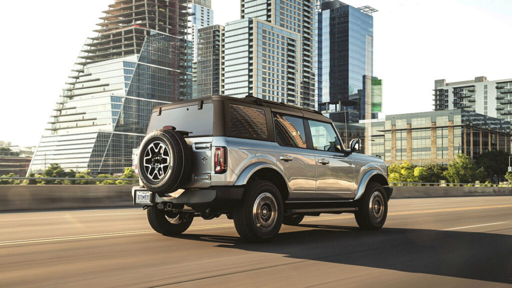 ford-recalls-1-74-million-vehicles-rearview-camera-defect (2)