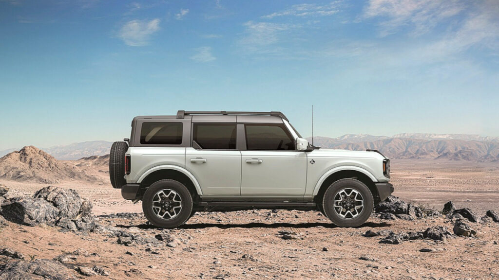 ford-recalls-1-74-million-vehicles-rearview-camera-defect (5)